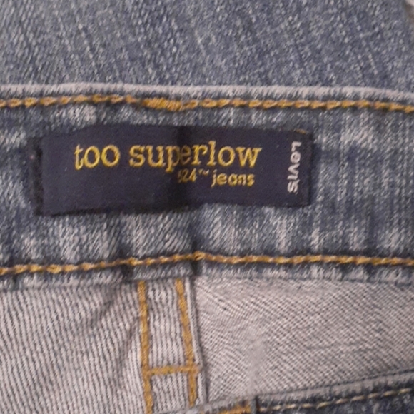 Womens Levi 524 super low sz 9 medium - Picture 2 of 3